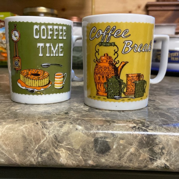 Vintage mugs (small) - Picture 1 of 2